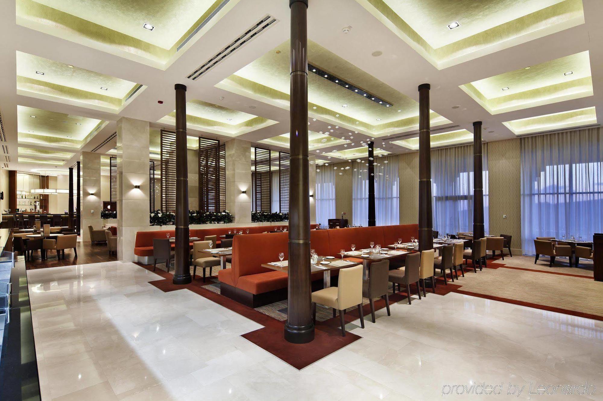 ฮิลตันการ์เด้นอินน์มาร์ดิน ร้านอาหาร รูปภาพ